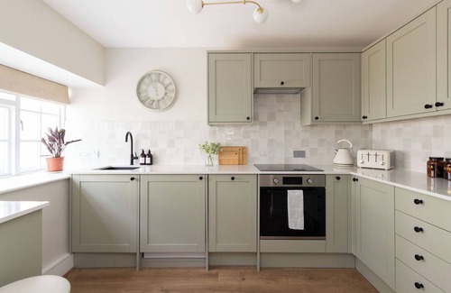 Lyminster House | A collection of 3 cottages that can be rented together, close to Arundel and Littlehampton