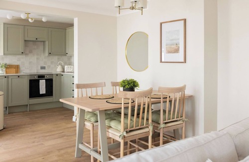 Lyminster House | A collection of 3 cottages that can be rented together, close to Arundel and Littlehampton