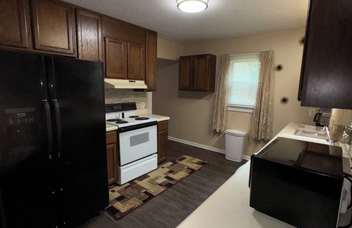 Charlotte House | A cozy “Guest House” bungalow in charming Charlotte.