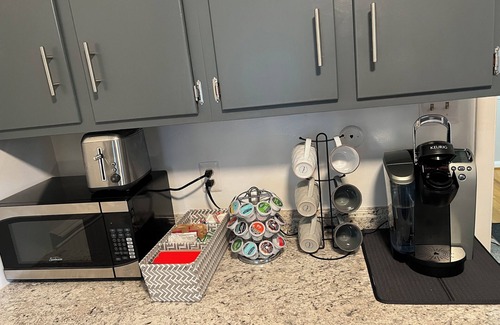 Chantilly House | A Cozy Master Queen Bedroom with Private Bathroom in a shared house