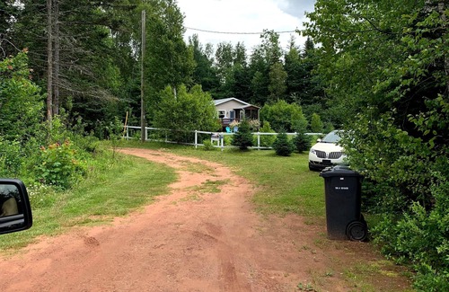 Naufrage Cottage | A Cozy, New, Tucked Away Cottage