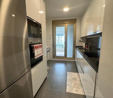 Algorta Apartment | A estrenar amplio con piscina y parking