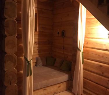 Bukkaranyos Ski Chalet | A fák ölelése vendégház