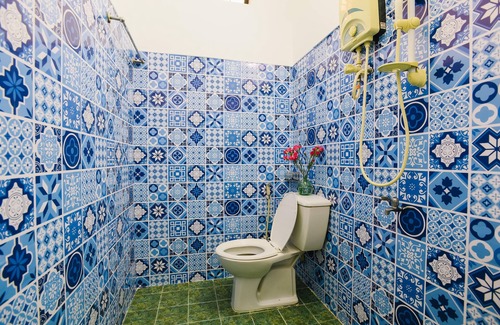 Phuong 8 House | A family room No.06 for three persons with private bathroom outside