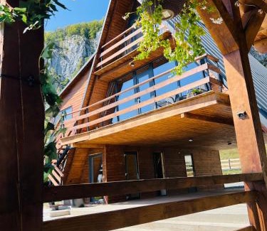 Buces Ski Chalet | A-Frame Retreat Vulcan