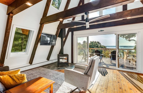 Chittenden County Cabin | A-Frame with lake views! Close to Burlington!