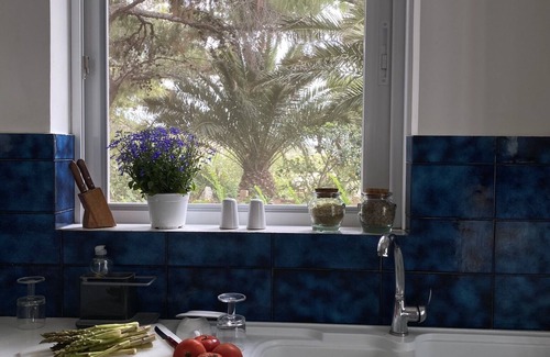 Agios Emilianos Villa | A haven of relaxation with a breath taking view, only a 5' walk to the beach