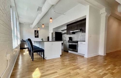 Old Market Apartment | A historic 1,200 square foot loft in the heart of the Old Market with Howard Street view