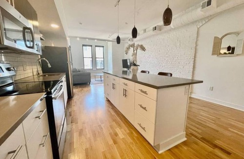 Old Market Apartment | A historic 1,200 square foot loft in the heart of the Old Market