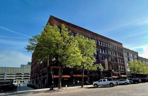 Old Market Apartment | A historic 1,200 square foot loft in the heart of the Old Market
