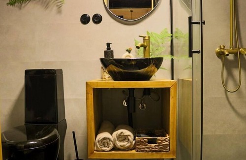 gmina Ksiezpol House | A holiday home in the woods for 4 people.