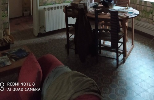 Ivoy le Pre House | A homestay in the land of the strong and blue potters