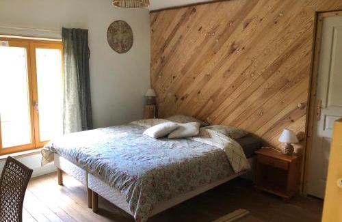 Saint-Sauveur House | A l'orée de soi - Maison forestière de la Soie - Eco gîte, chambres d'hôtes, camping au pied des Vosges