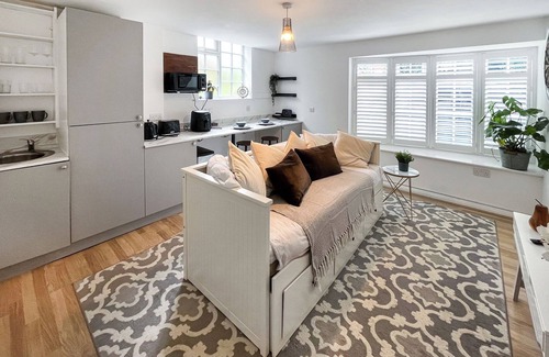 Kenley Cottage | A lovely cosy property in a lovely rural village with stunning scenery.