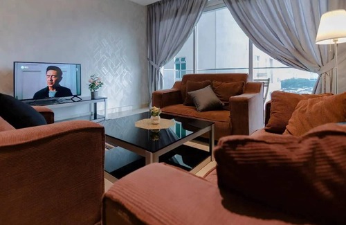 Taman Century Apartment | A Lux 3BR KSL DEsplanade Residence, FREE Parking