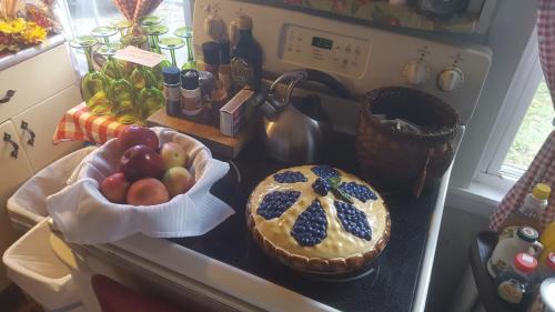 Lime Rock Bed & Breakfast | A Meadow House