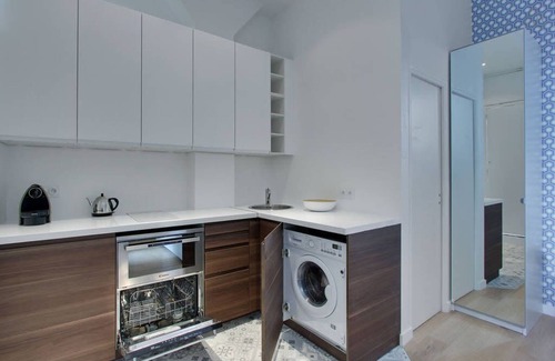 Pigalle Apartment | A Modern Studio in Montmartre