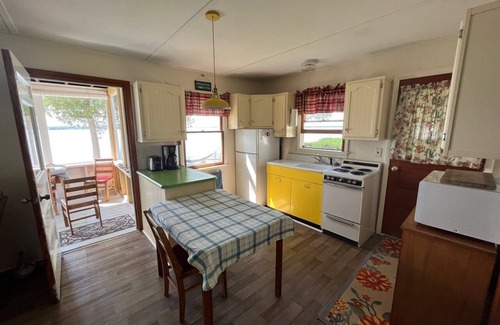 Grand Isle Cottage | A Perfect Lake Front Vacation Spot In Beautiful Grand Isle, Vermont