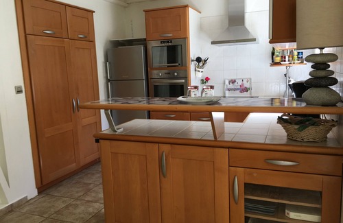 Circuit 1C1 House | A Petit Bourg, the villa "Le Bakoua" welcomes you in a tropical area!