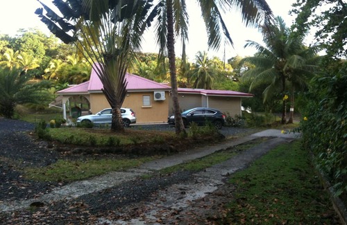 Circuit 1C1 House | A Petit Bourg, the villa "Le Bakoua" welcomes you in a tropical area!