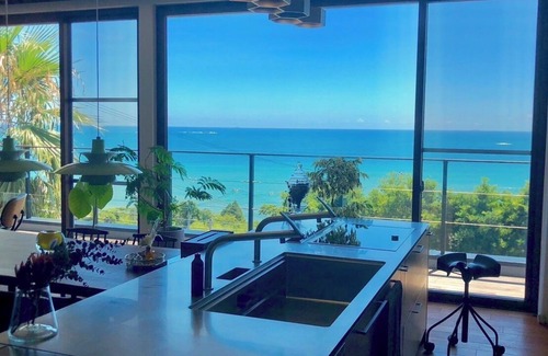 Nachikatsuura House | A private house with the best sea view in Nachikatsuura Town.