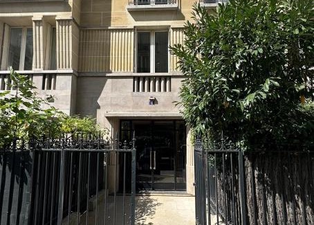 Faubourg Saint-Germain Apartment | A proximité immédiate de la Tour Eiffel