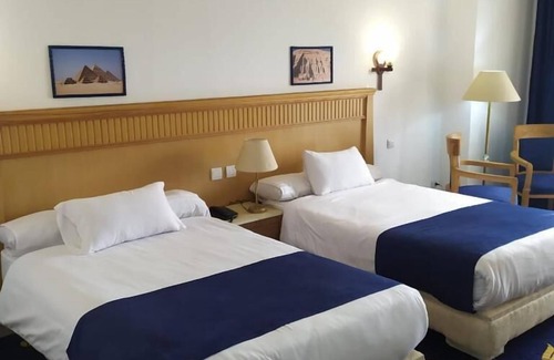 Pyramids Gardens Hotel | A pyramids view