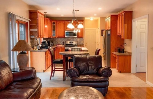 Ware House | A Quiet, Spacious and Private 4 Bedroom house for family reunion and getaway.