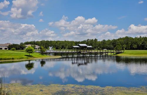 Trafalgar Village House | A Ripple in Time
