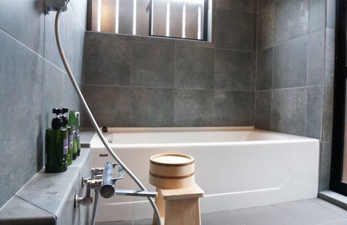 Oshima House | A room for rent in the nostalgic Habuminato/Oshimamachi Tokyo