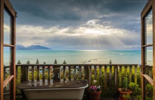 Kaikoura Apartment | A Room With a View