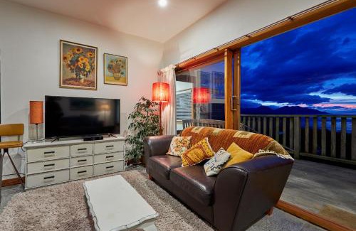 Kaikoura Apartment | A Room With a View