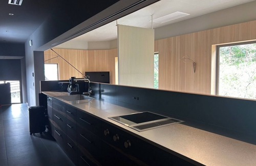 Hida Takayama Onsen Villa | A single building rental with privacy, quiet and security. The 200-square-meter space can comfortably accommodate two to four people. A full range of services tailored to the needs of guests is also available.