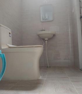 Vijayanagar House | A spacious AC room with wide Balcony -Karimbumel House a perfect place for yoga practicioners