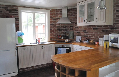 Sodertalje House | A spacious cottage with interesting architecture and accommodating a jacuzzi for 2 persons in the ho