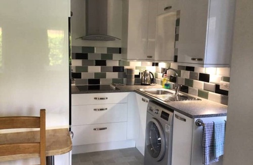 Shaftesbury House | A spacious, well equipped private annexe with garden and parking in Shaftesbury.