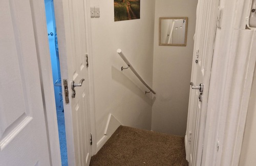 College Park and Old Oak Apartment | A studio overbooking the city