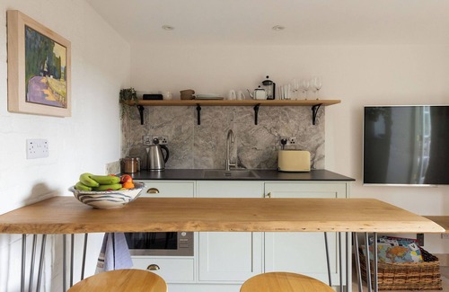 Arundel Apartment | A tastefully designed studio set just a few steps away from Arundel town centre