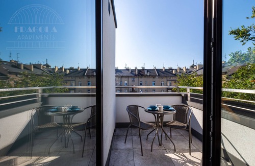 Kazimierz Apartment | A two-level family apartment