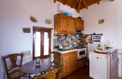 Ormos Koumeikon House | A unique breathtaking seaview house