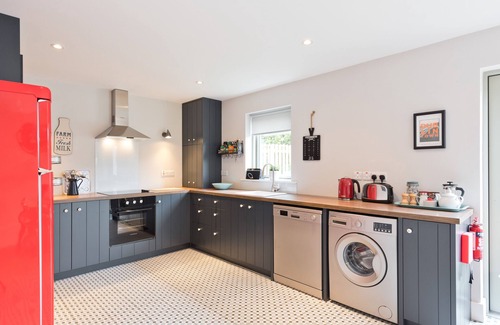 Duleek Cottage | A Unique Thatched Cottage close to Newgrange & Dublin Airport