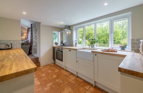 Wells-next-the-Sea House | A very attractive detached character house, with pretty cottage garden.