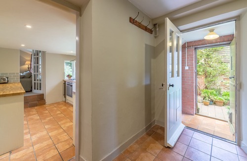 Wells-next-the-Sea House | A very attractive detached character house, with pretty cottage garden.