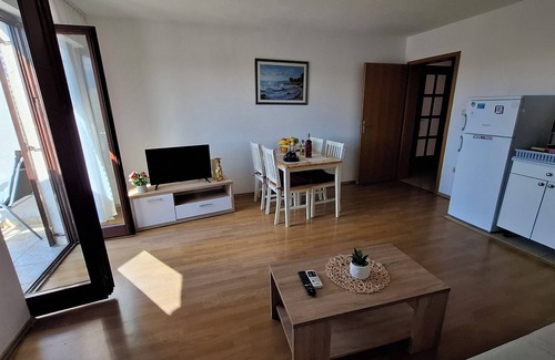 Seget Vranjica Apartment | A1 – apartment with balcony and the sea view
