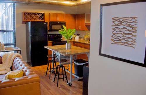 Old West Side Apartment | A2 Gem—Everything U of M & More!