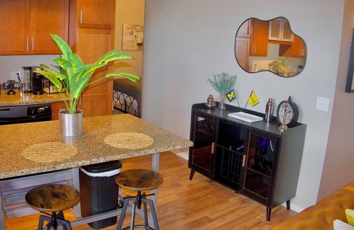 Old West Side Apartment | A2 Gem—Everything U of M & More!