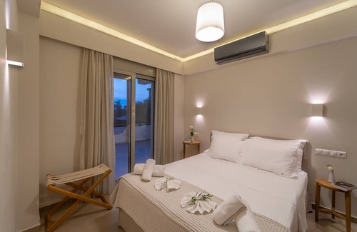 Pylos-Nestoras House | Abelia Luxurious Villas