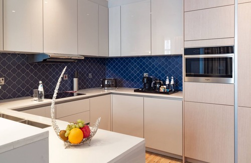 Doha Hotel | Abesq Doha Hotel and Residences - An IHG Hotel