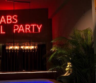 South Beach House | ABS Pool Condo