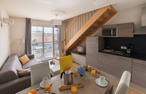 Biscarrosse Plage Hotel | Accès Sauna + École de Surf Sur-Place